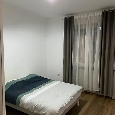 Zahra Apartment *